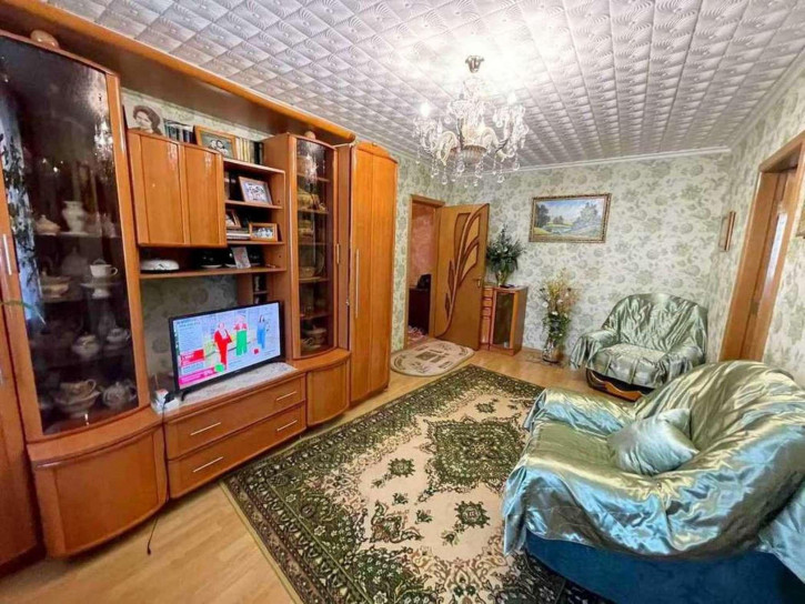 4-комн квартира Николая Чумичова улица, 55