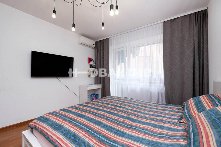 2-комн квартира улица Октябрьская, 49