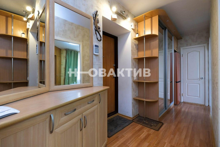 2-комн квартира улица Октябрьская, 49