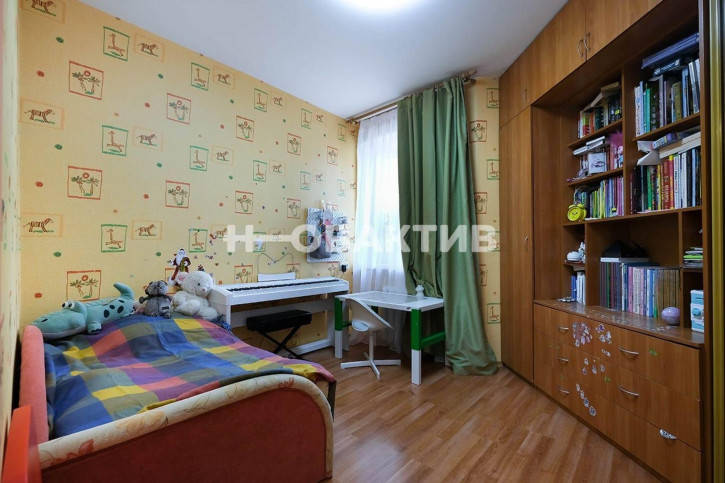 2-комн квартира улица Октябрьская, 49