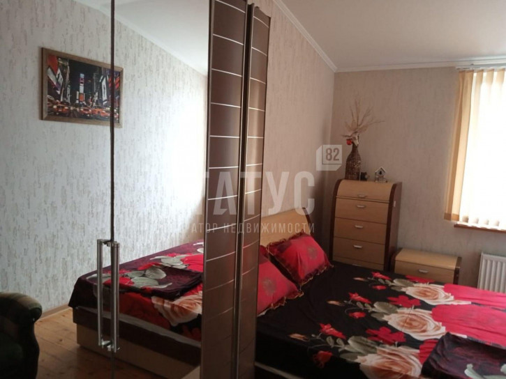 4-комн квартира Войкова ул, 2 а