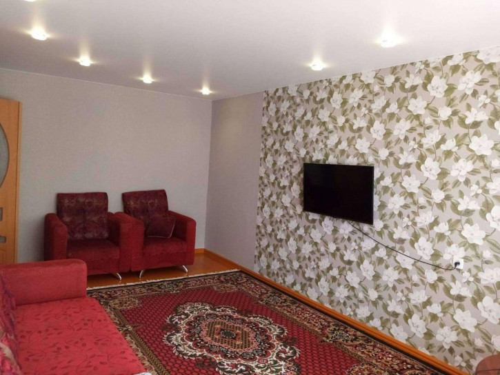 2-комн квартира Героев Труда, 35