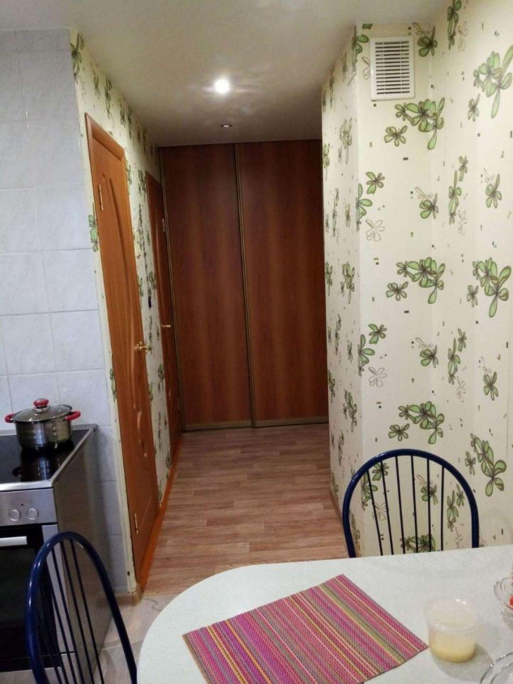 2-комн квартира Героев Труда, 35