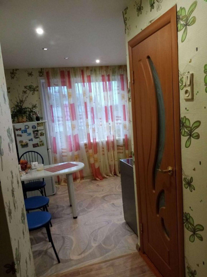 2-комн квартира Героев Труда, 35