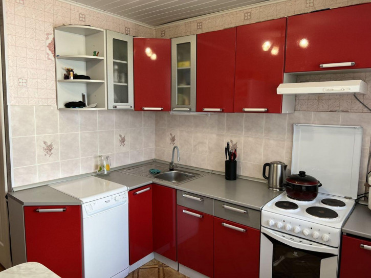3-комн квартира Мечтателей, 46