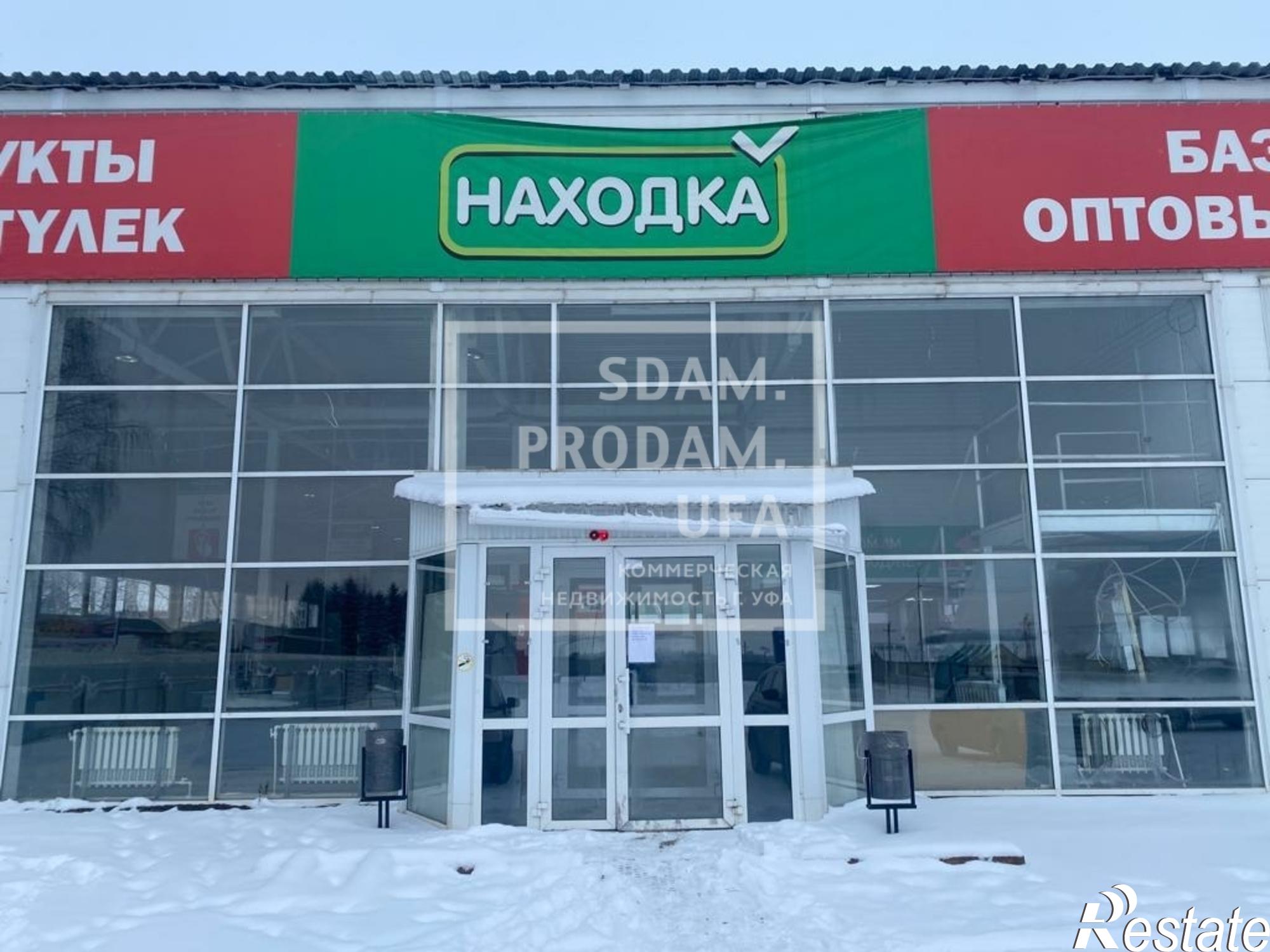 Купить торговое помещение за 22 000 000 рублей на Комарова улица, д.30