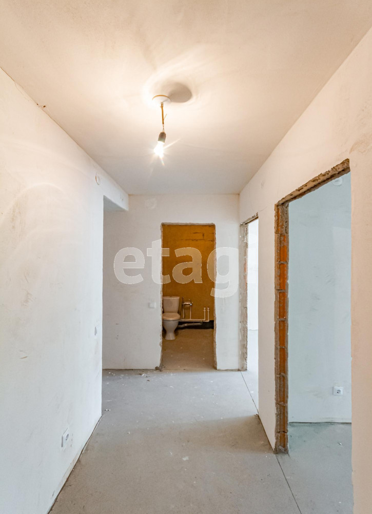 3-комн квартира улица Космонавта Беляева, 21