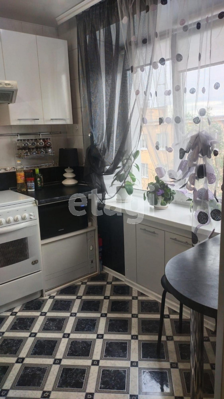 2-комн квартира улица Герцена, 65