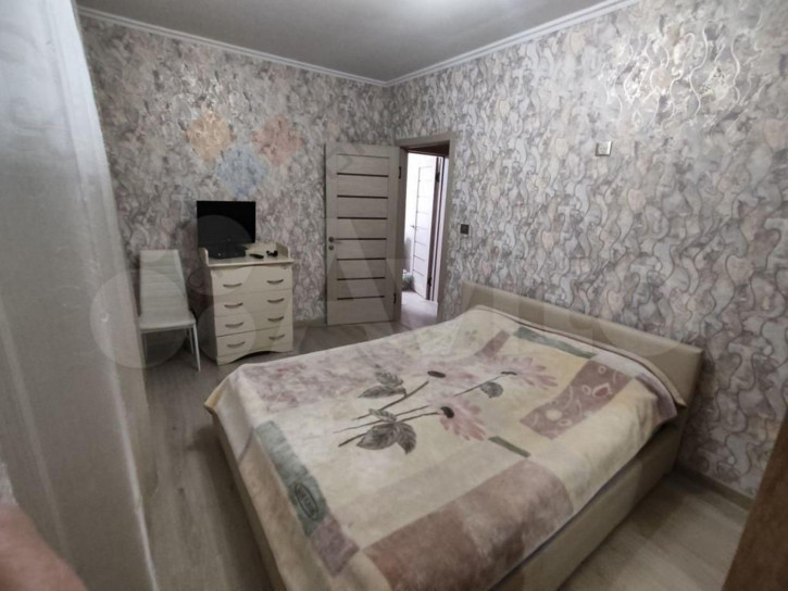 3-комн квартира Ангарская ул, 3