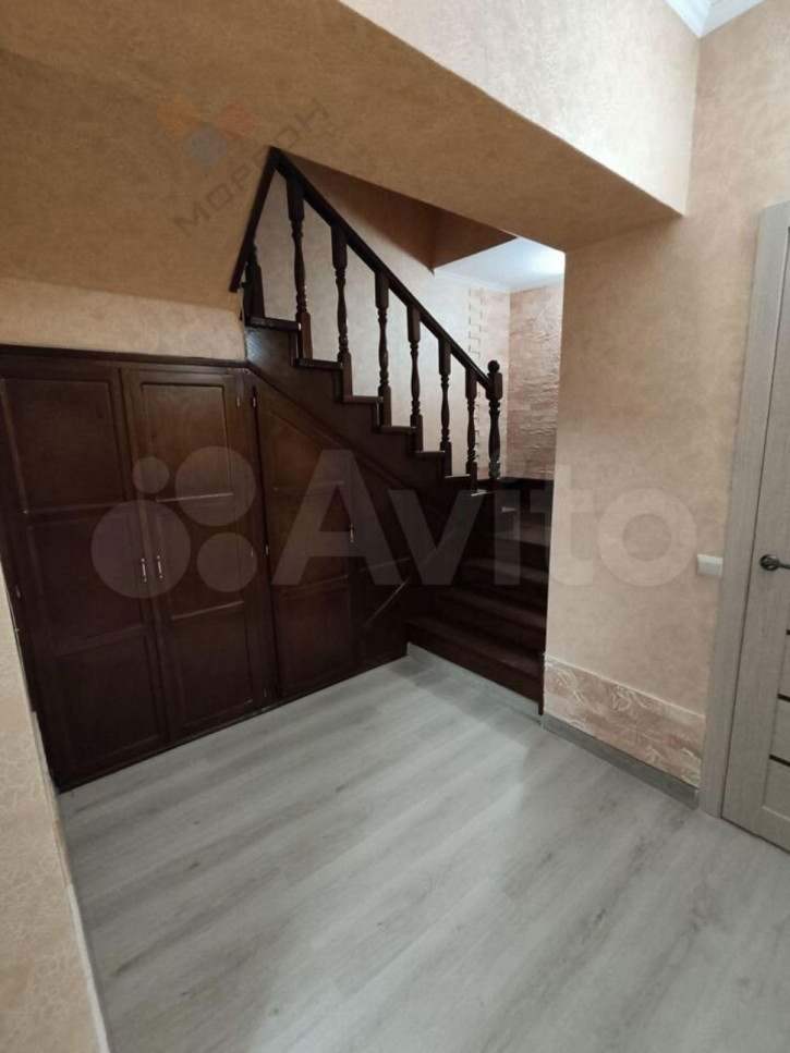 3-комн квартира Ангарская ул, 3