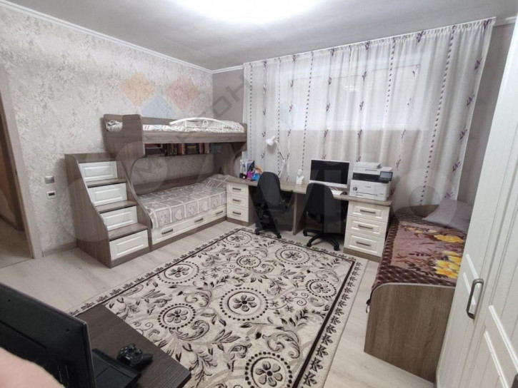 3-комн квартира Ангарская ул, 3