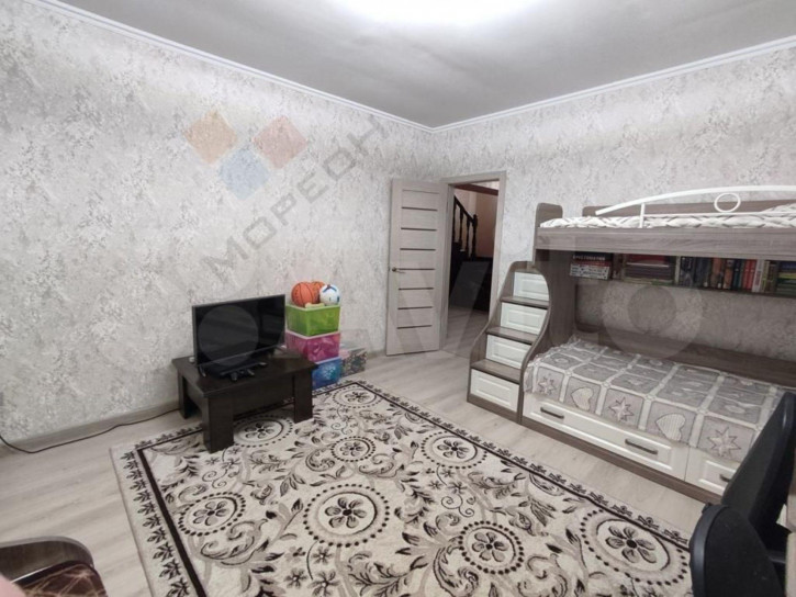 3-комн квартира Ангарская ул, 3