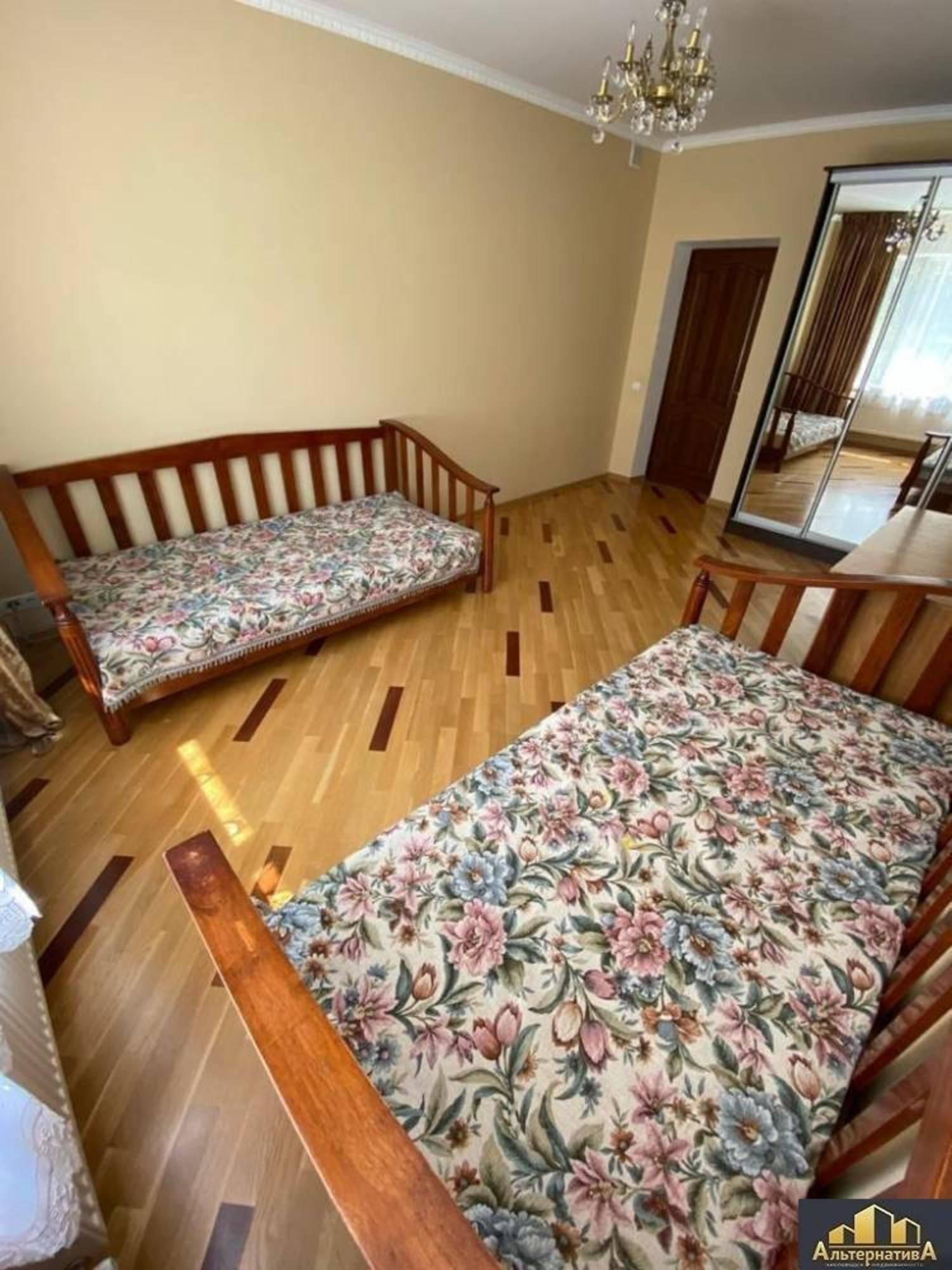 Купить дачу, дом, коттедж за 36 000 000 рублей на Авиации ул.