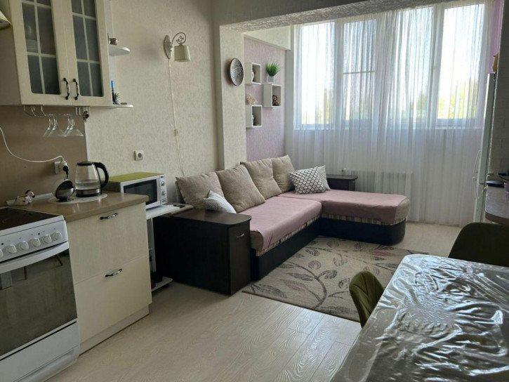 3-комн квартира Ленина ул, 417