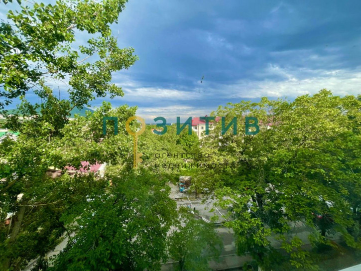 2-комн квартира Адмиральского ул, 31