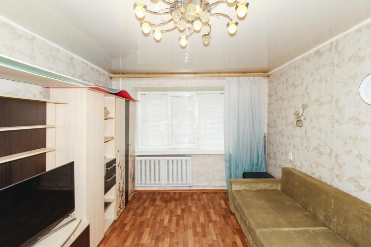 2-комн квартира Уральская, 10