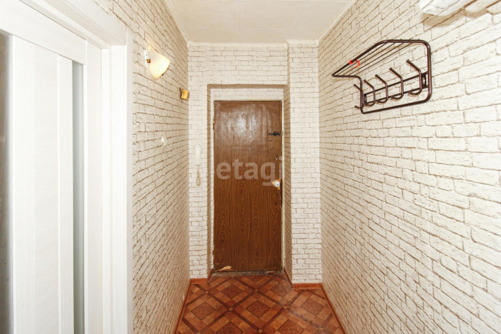 2-комн квартира Уральская, 10