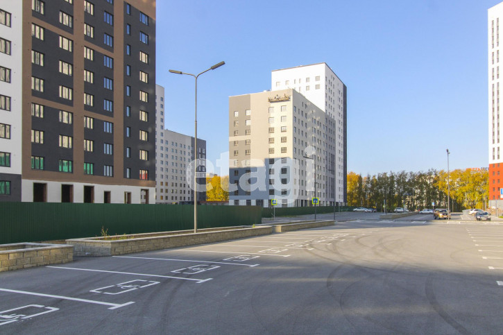2-комн квартира Республики, 204/4