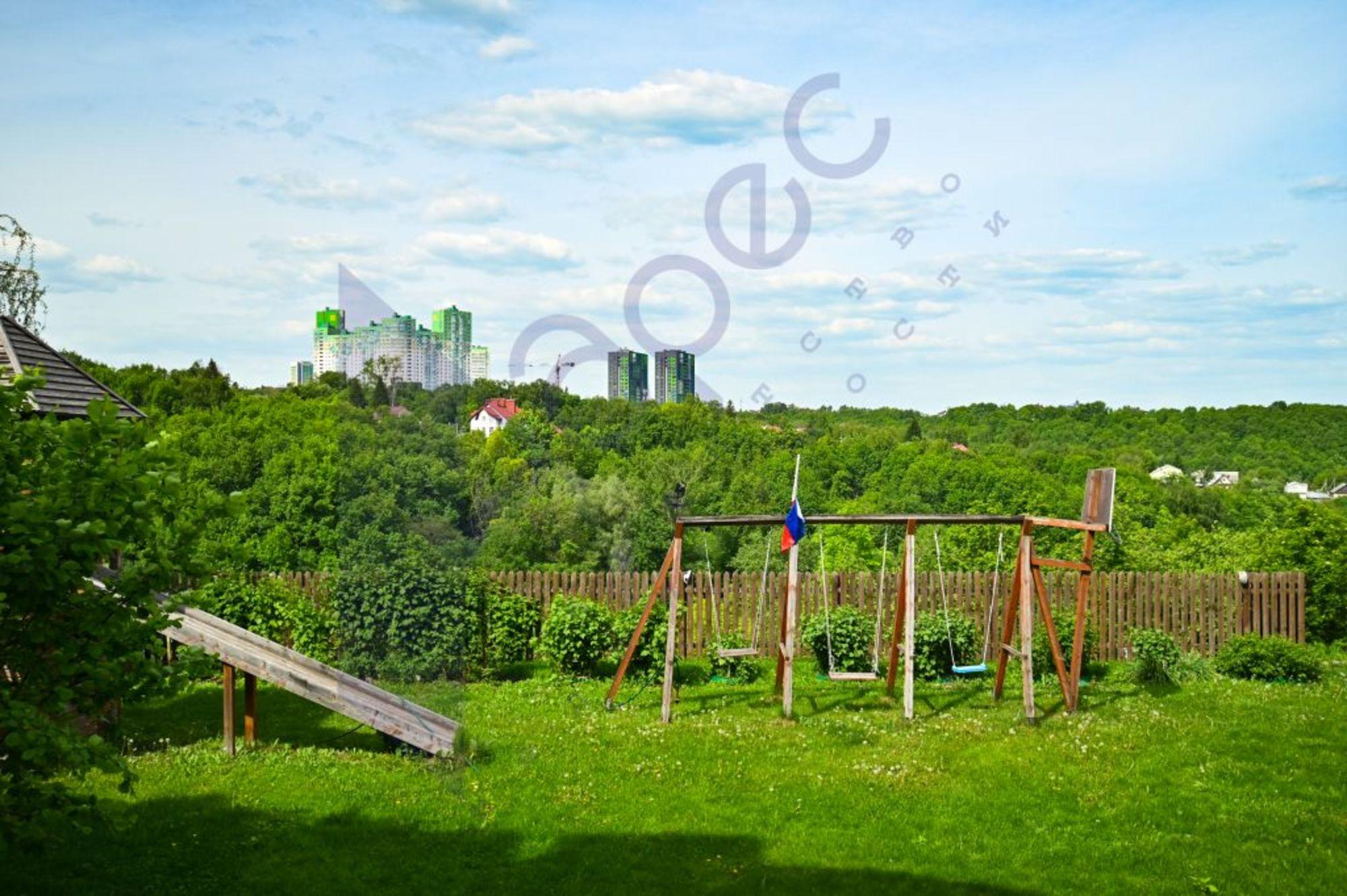 Купить дачу, дом, коттедж за 55 000 000 рублей на Александровская сл, 89