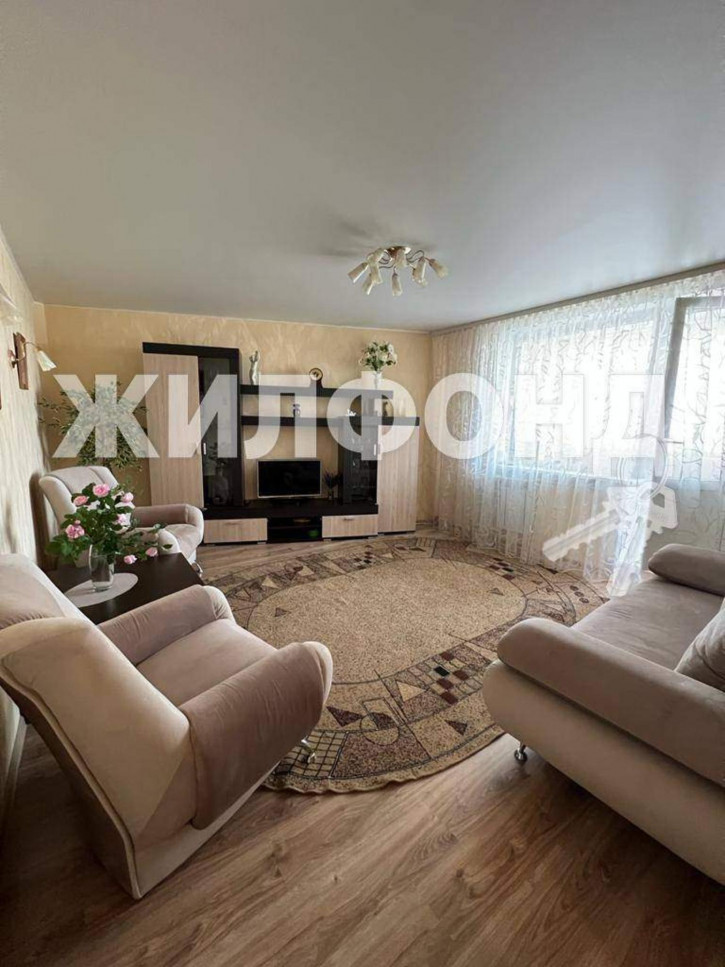4-комн квартира Нормандия-Неман улица, д.93