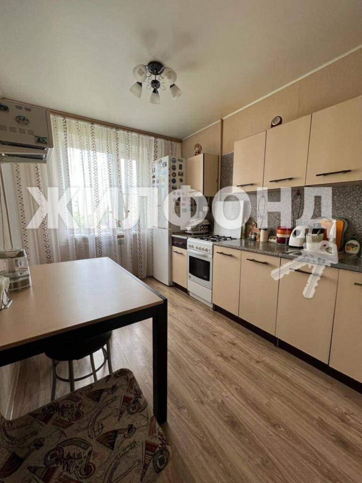 4-комн квартира Нормандия-Неман улица, д.93