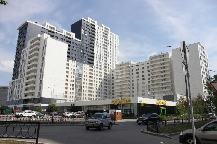 3-комн квартира Мельникова, 27