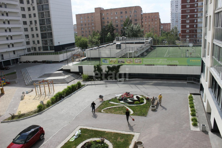 3-комн квартира Мельникова, 27