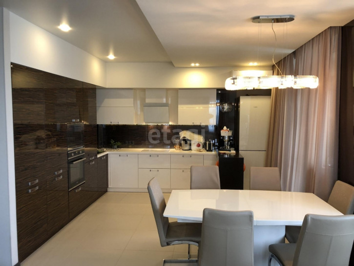 3-комн квартира Мельникова, 27