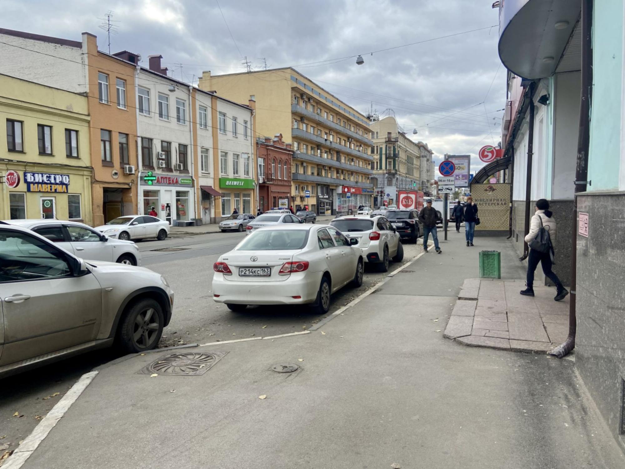 Сдать торговое помещение за 63 000 рублей на ул Фрунзе, 96