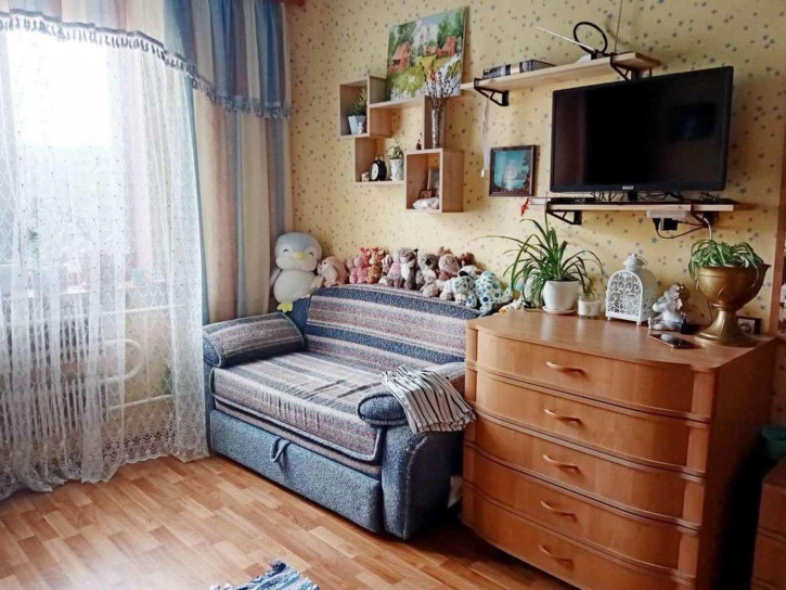 4-комн квартира улица Зеленая, 2