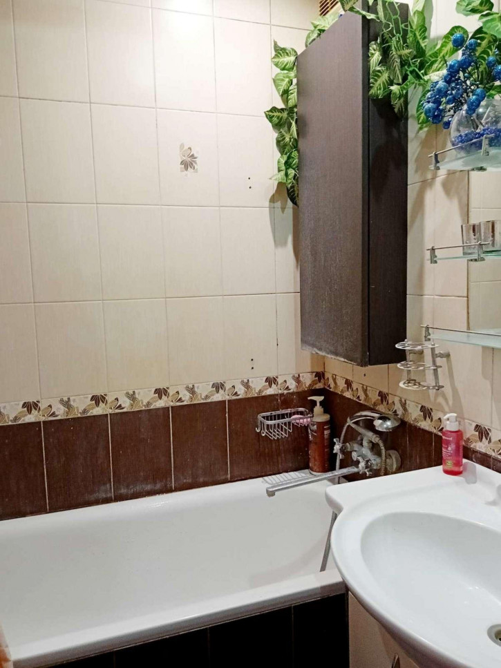 4-комн квартира улица Зеленая, 2