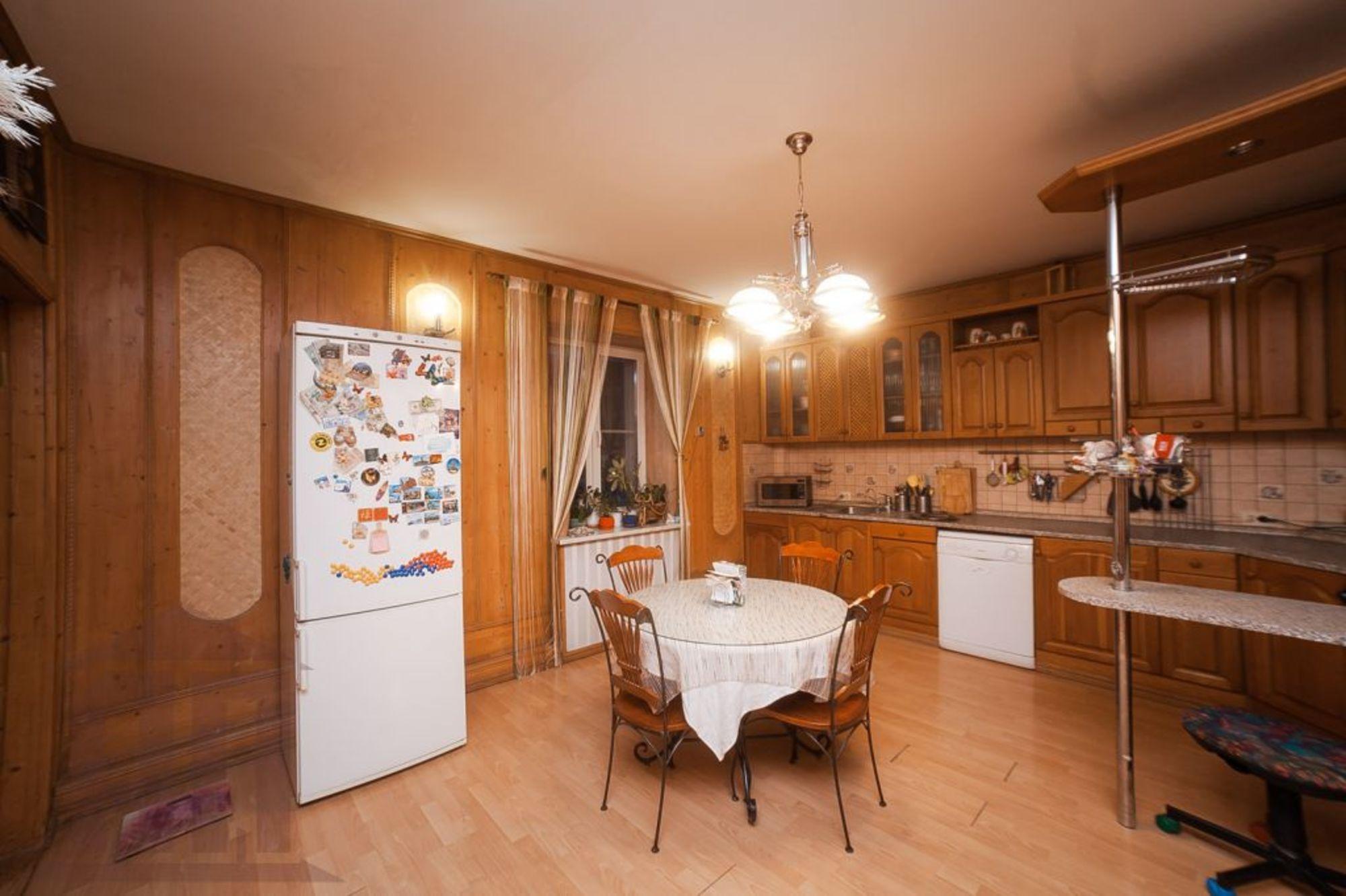 Купить дачу, дом, коттедж за 16 200 000 рублей на Конечная ул, 72