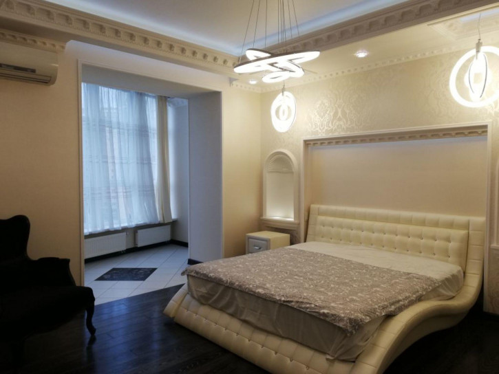 3-комн квартира Конспиративный пер, 11