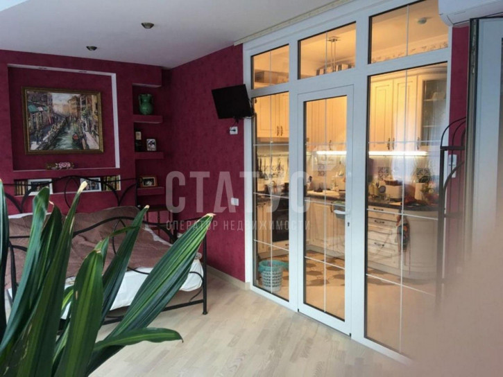 2-комн квартира им Гагарина парк, 9