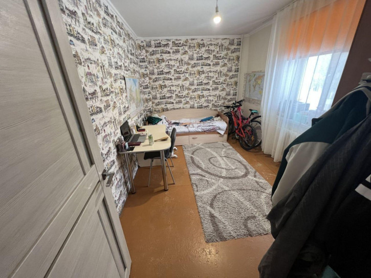 4-комн квартира Романтиков, 4А