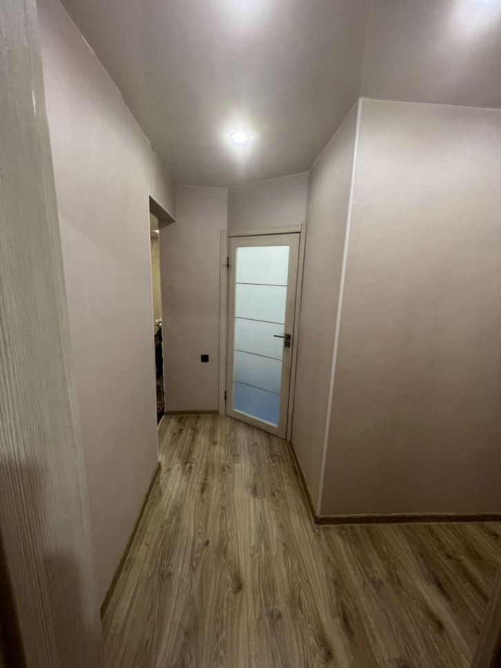 4-комн квартира Романтиков, 4А