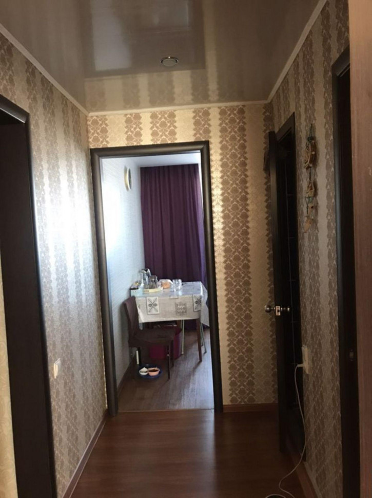 3-комн квартира Молодёжная, 2