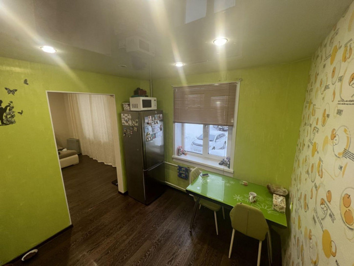 4-комн квартира Романтиков, 4А