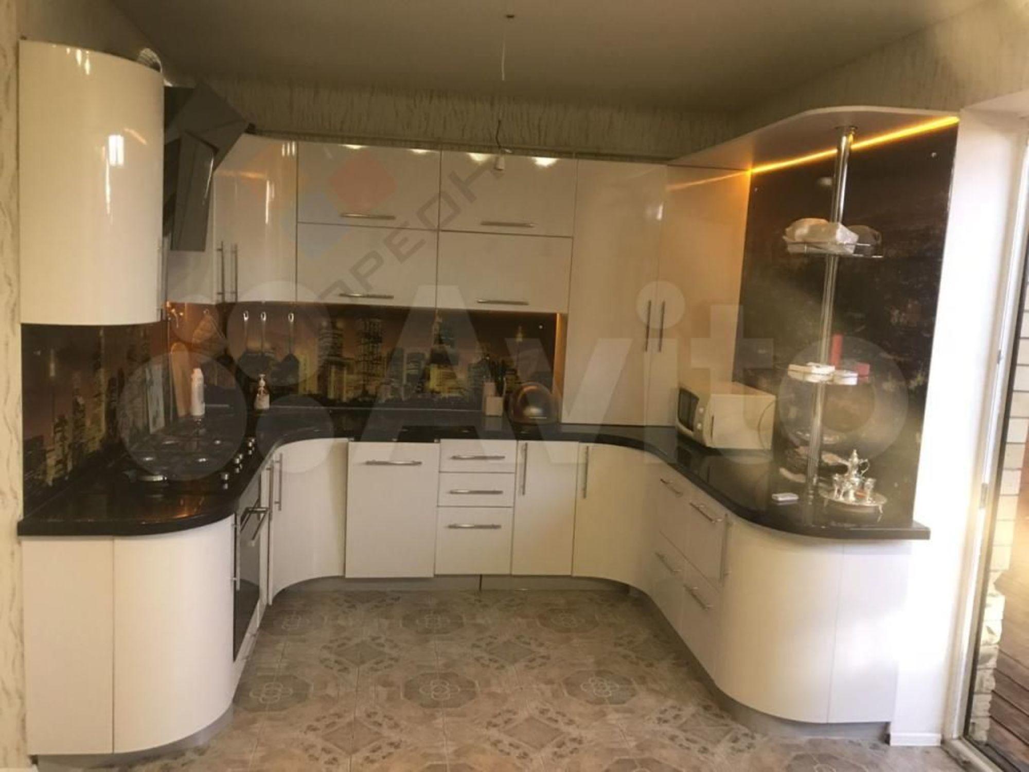 Купить дачу, дом, коттедж за 7 900 000 рублей на Троицкая ул, 3