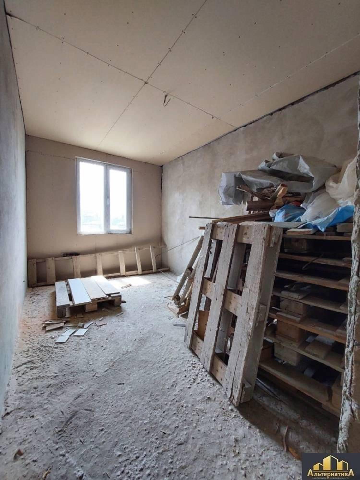 Купить квартиру за 11 000 000 рублей на Декабристов ул.