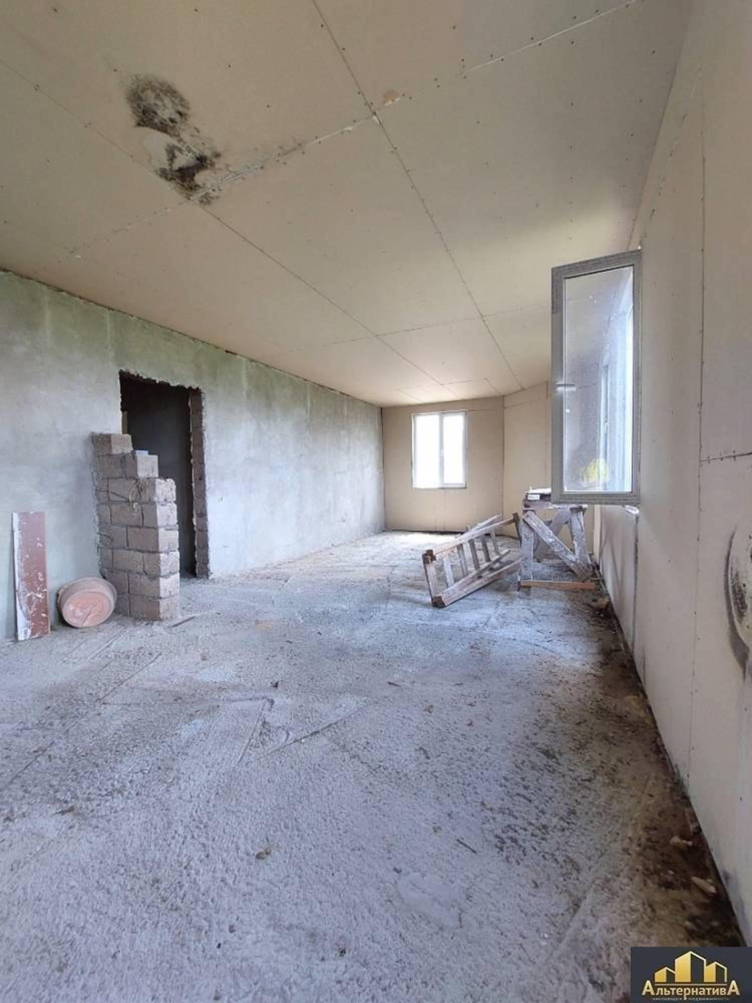 Купить квартиру за 11 000 000 рублей на Декабристов ул.