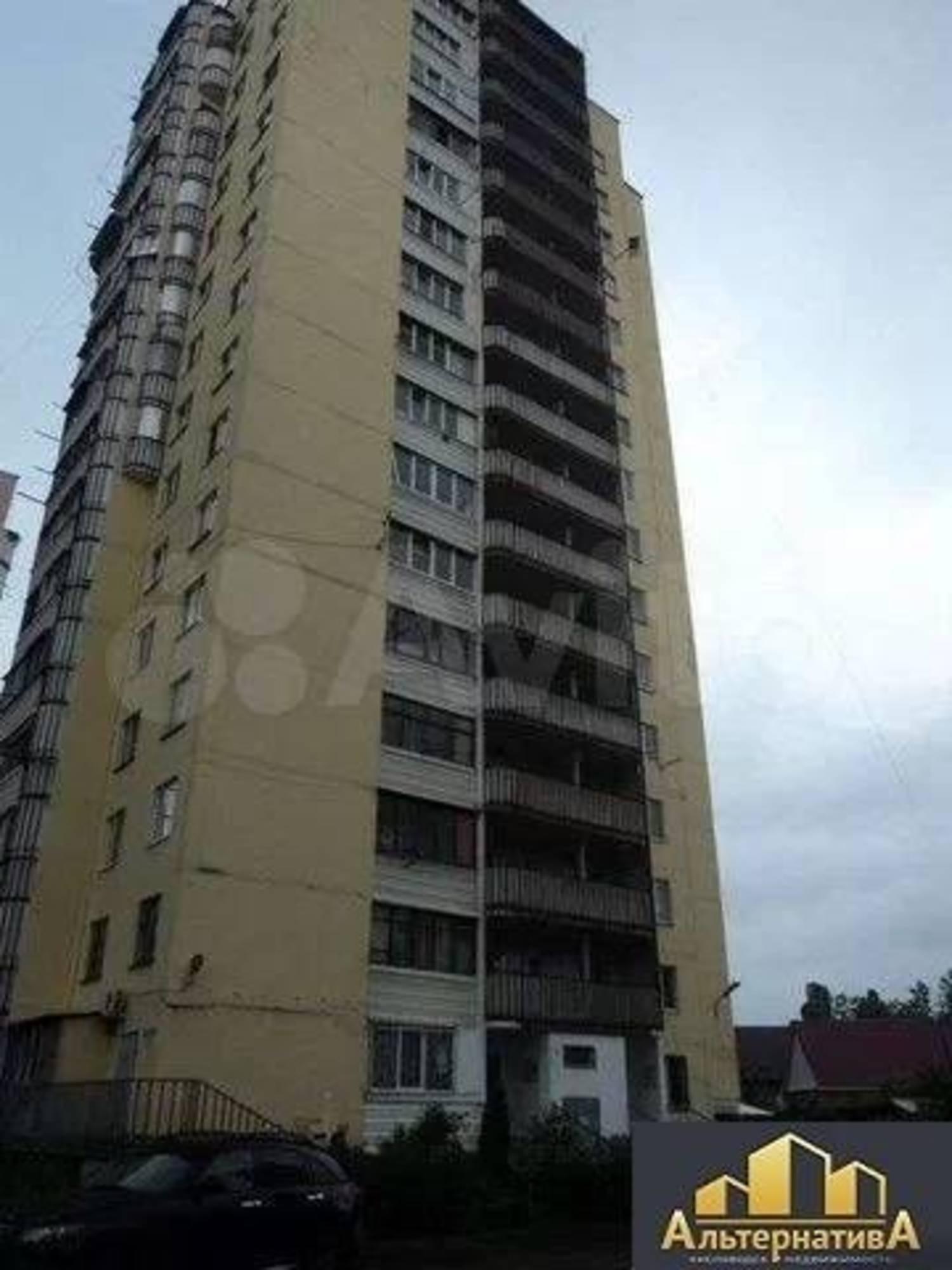 Купить квартиру за 10 400 000 рублей на Победы пр-т.