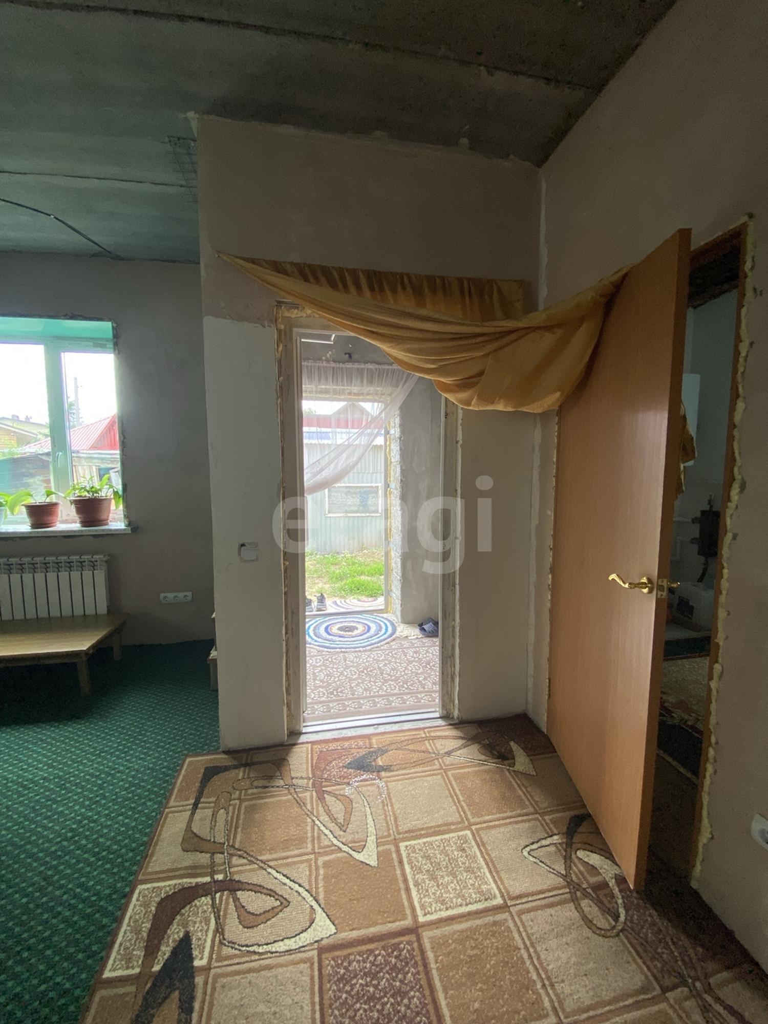 Купить дачу, дом, коттедж за 12 000 000 рублей на Карла Маркса, 69