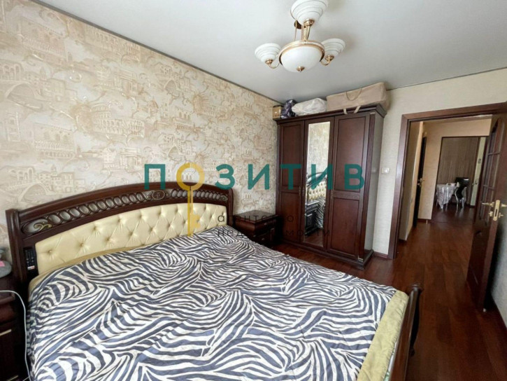 3-комн квартира Новоселов ул, 6