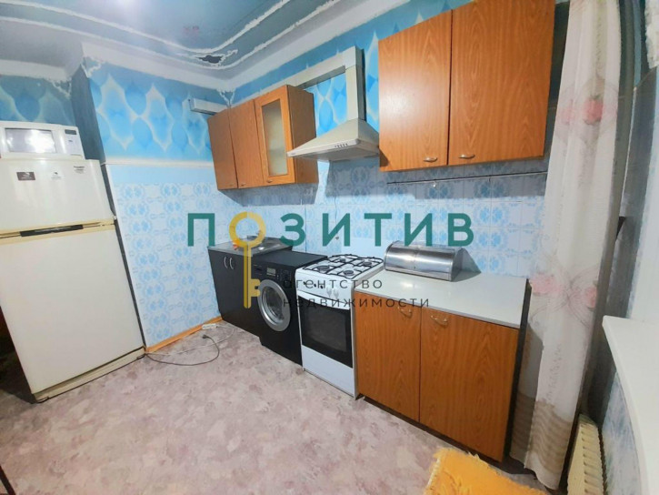 1-комн квартира Бутырина ул, 3