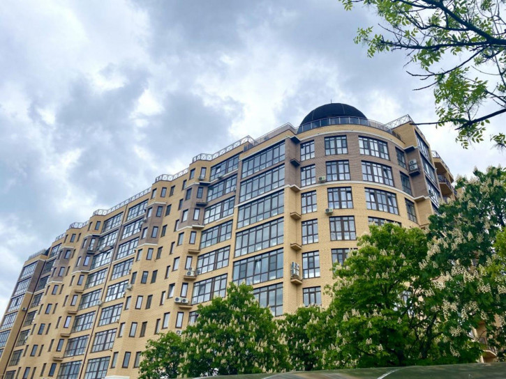 2-комн квартира Адмиральского ул, 1А