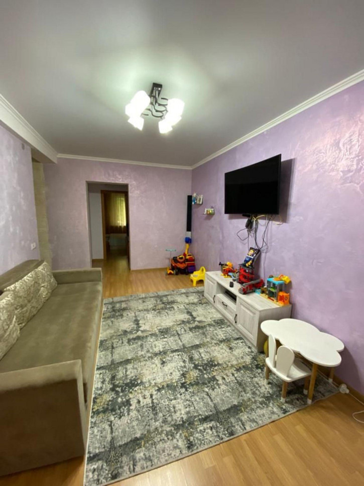 3-комн квартира Октябрьская ул, 429
