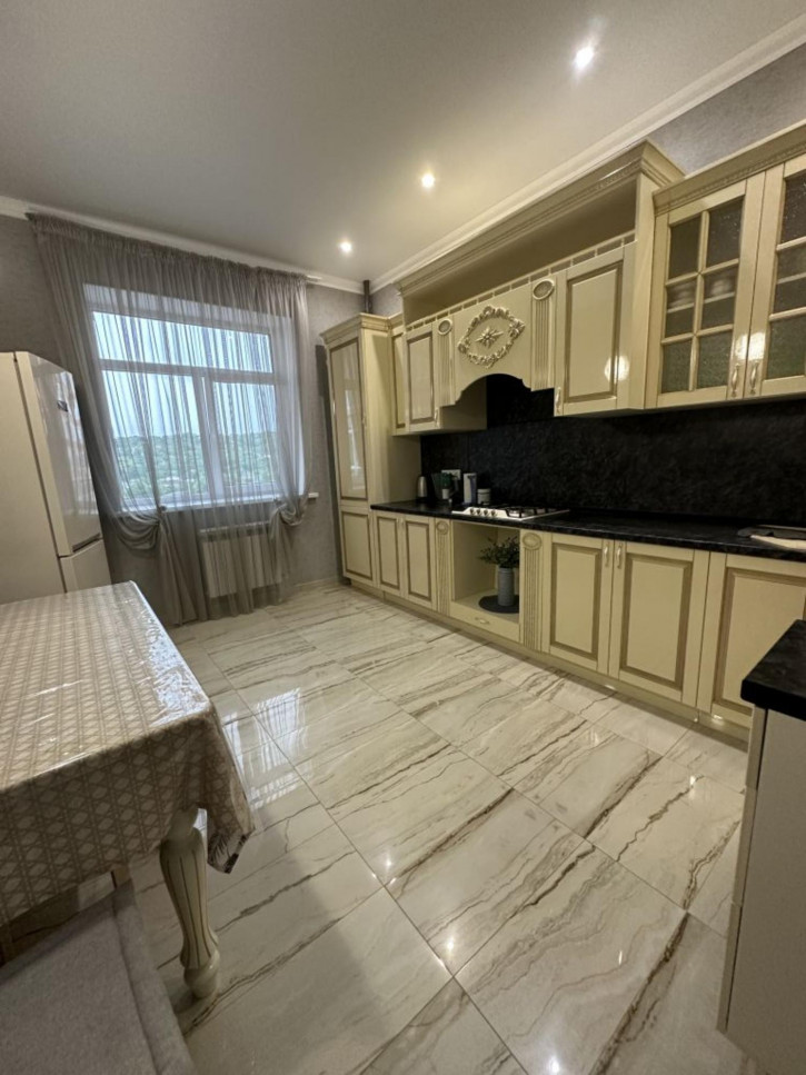 2-комн квартира Пестова ул, 3