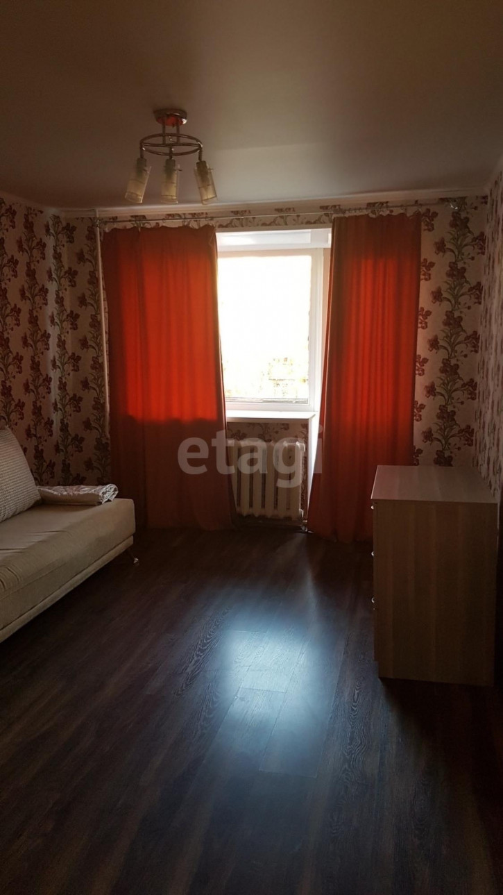 2-комн квартира Гастелло, 71