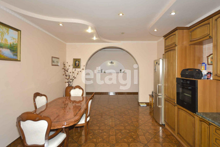 3-комн квартира Степана Халтурина, 8